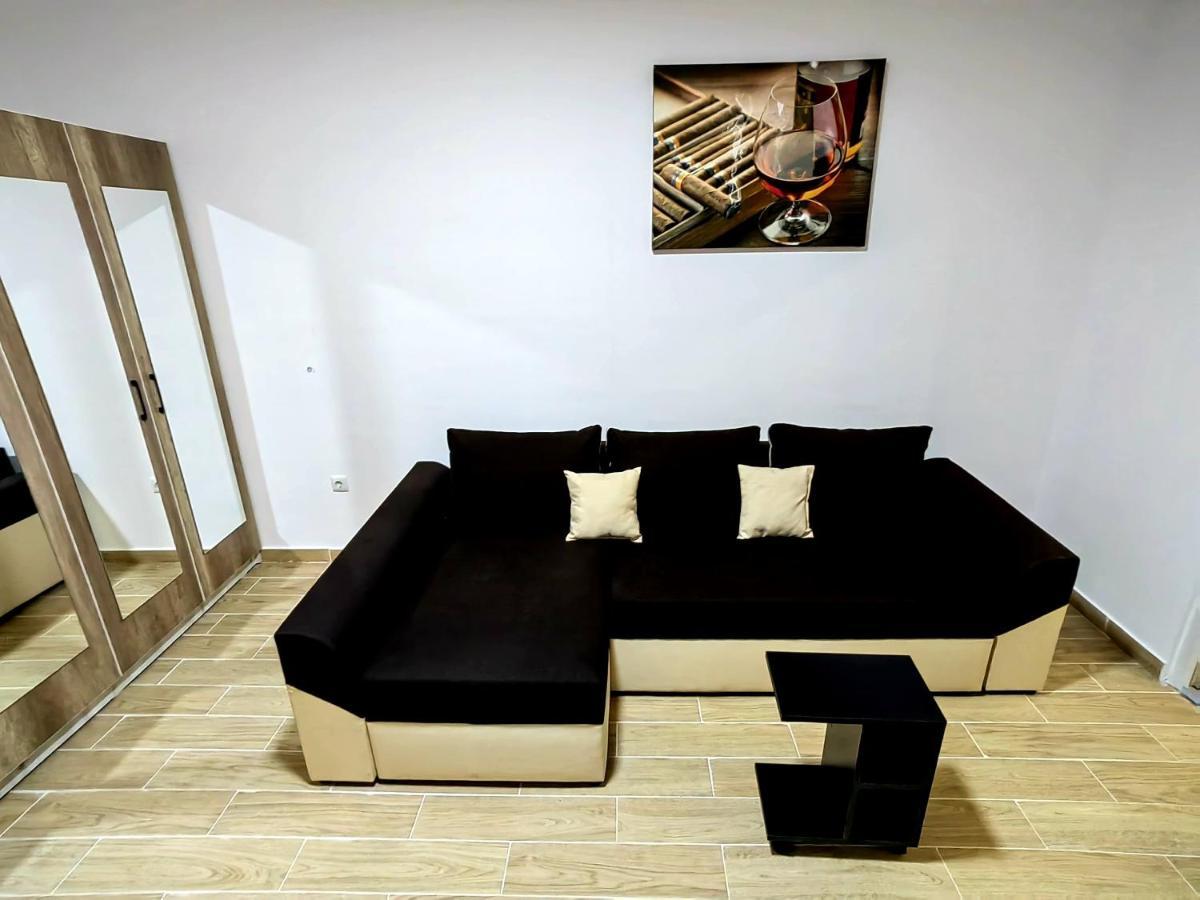 Апартаменты Militari Luxury Flat Rosu Экстерьер фото